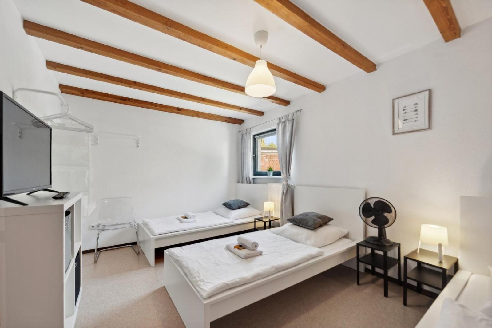 Andriss - Travel & Work - 5 Bedroom - Kitchen - Parking Kaiserslautern Esterno foto